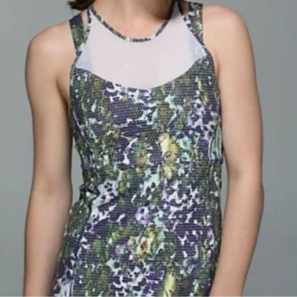 Lululemon Multicolor Patterned Racerback Tank Top Size 6 - Picture 13 of 14